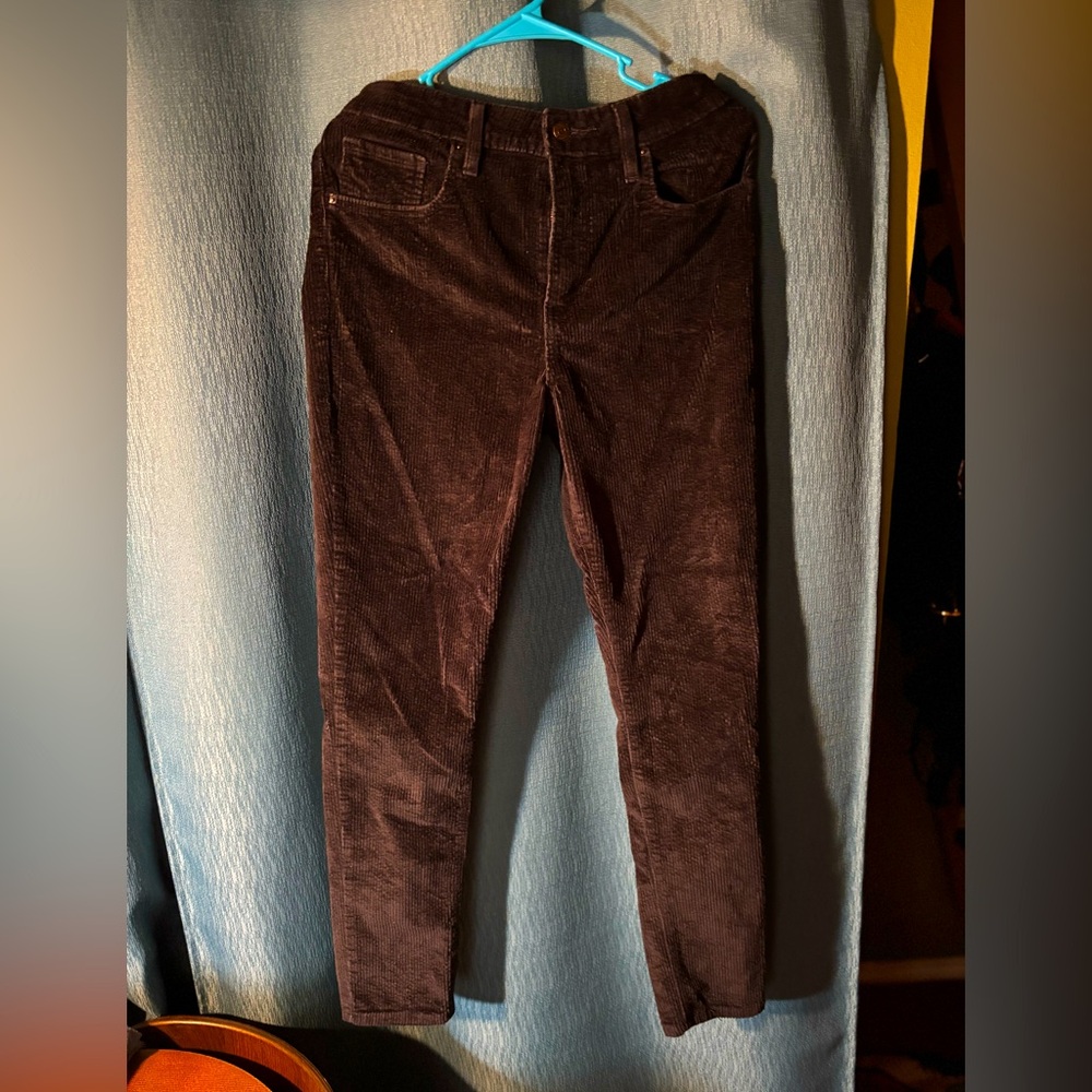 Levi’s High Rise Black Corduroy Jeans